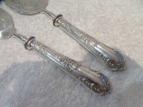 Superbe couvert à servir la glace 2p orfèvre Boulenger LXV écailles