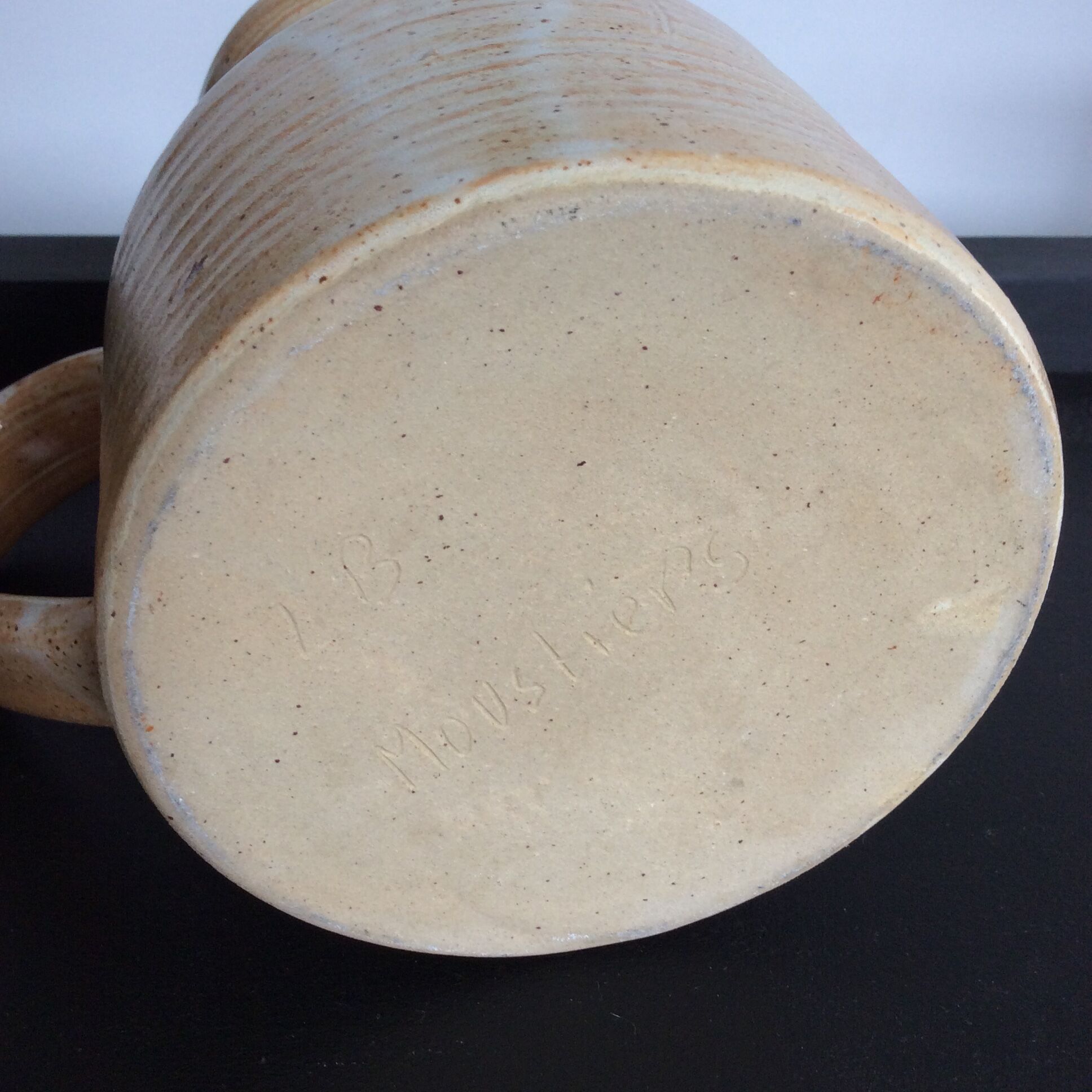 Vintage pitcher in Moustiers-LB sandstone