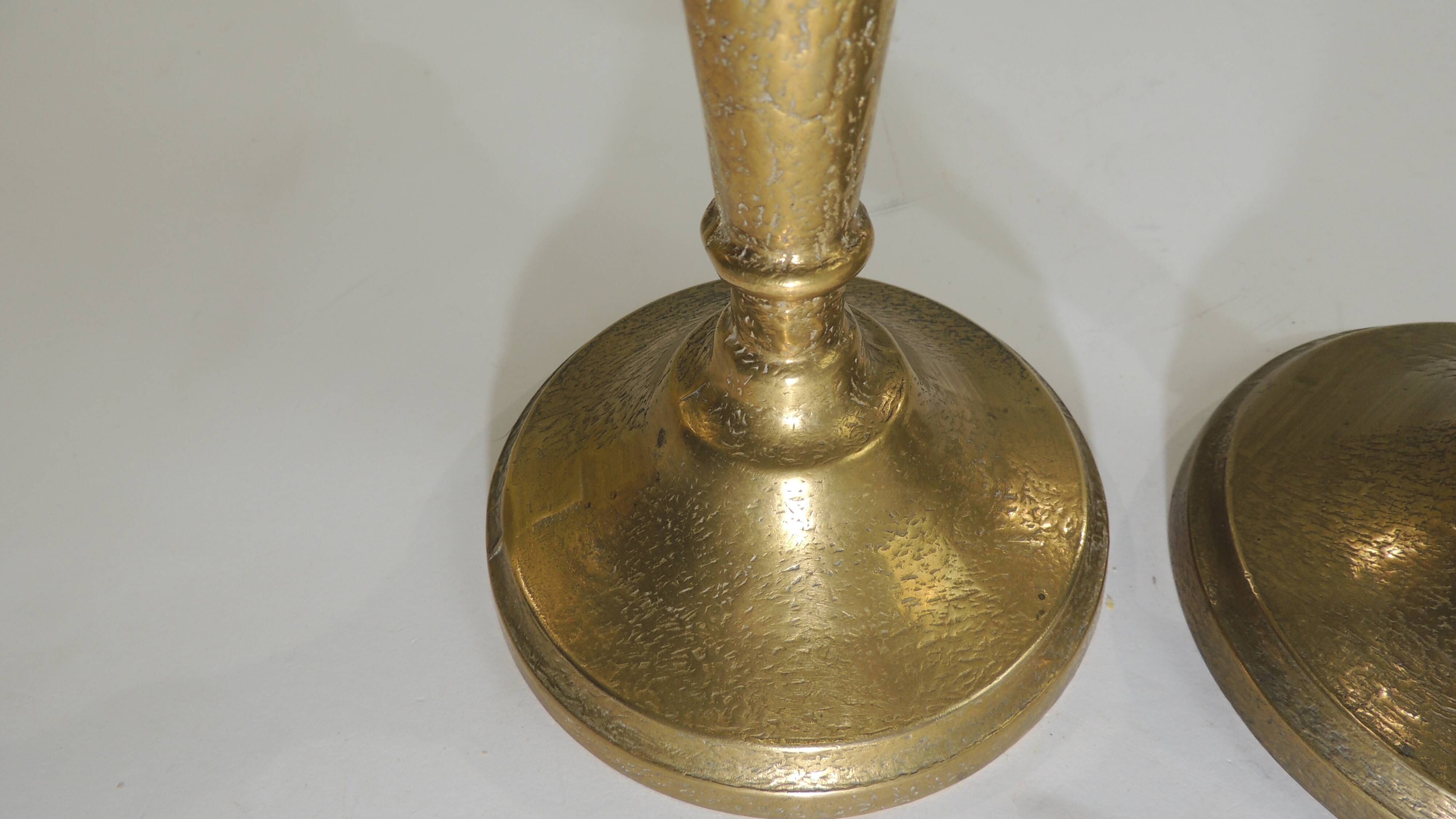 Pair of bronze candlesticks / Vintage