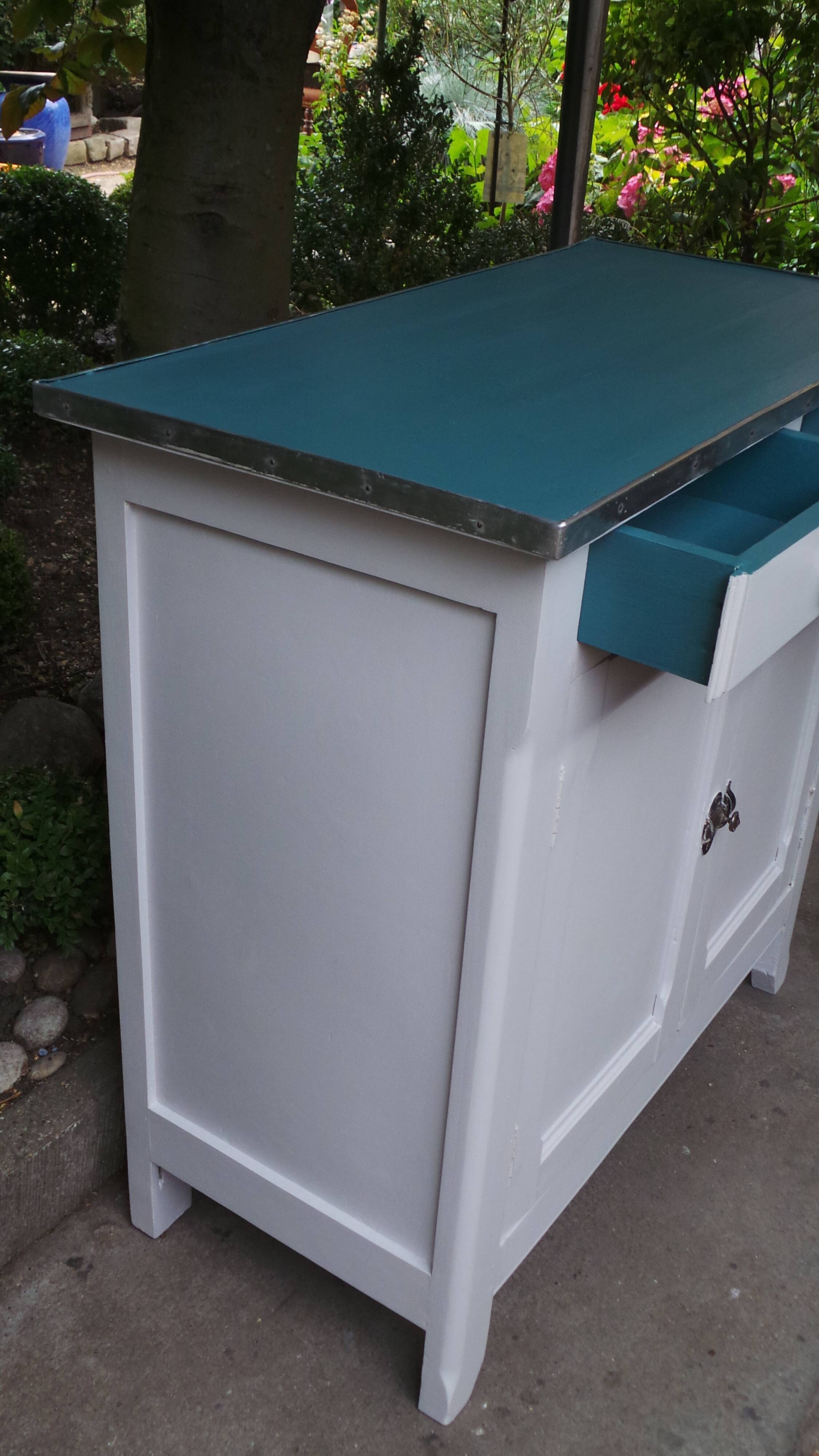 Buffet Paris vintage