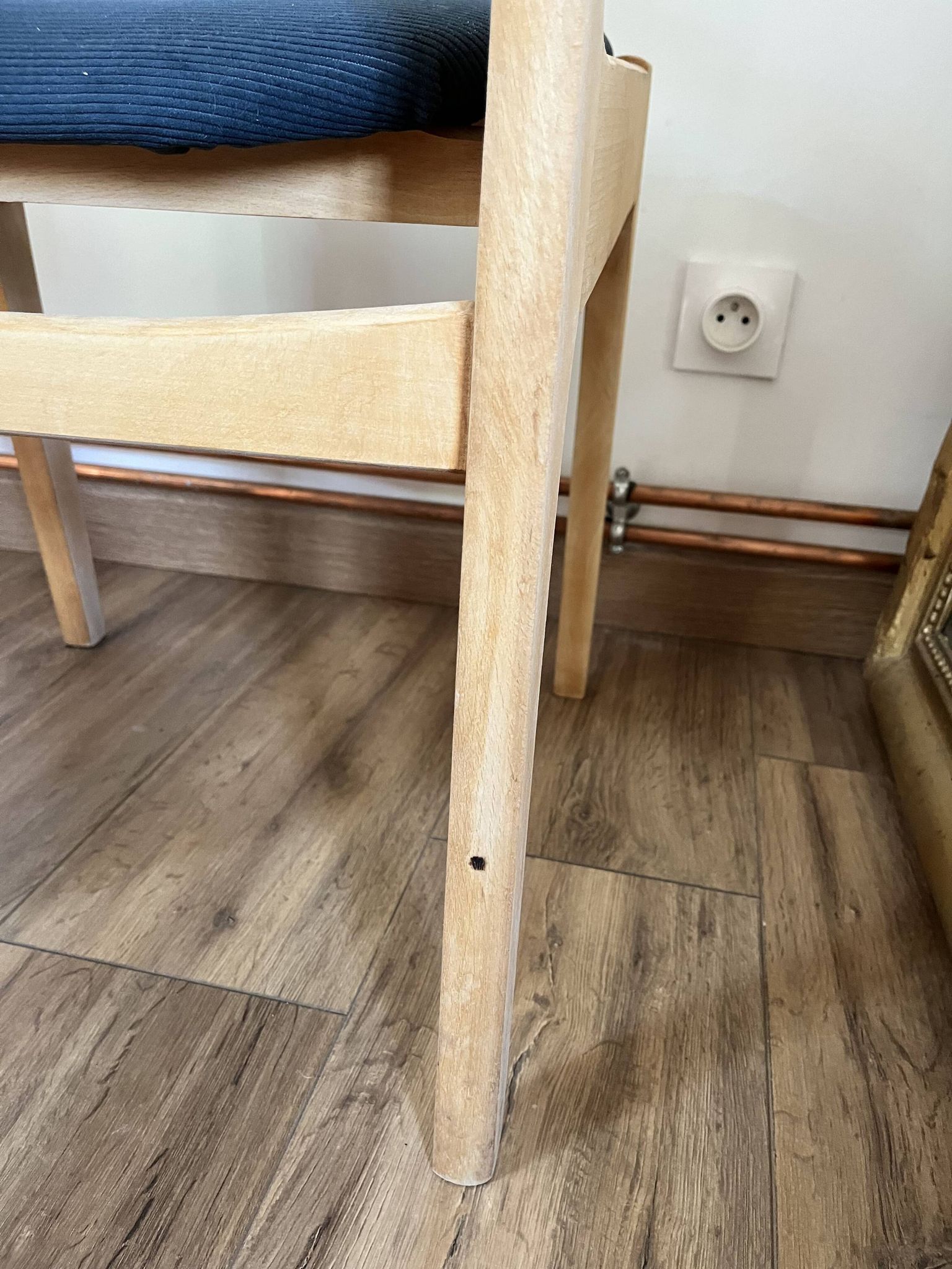 Set of 4 ribbed fabric chairs