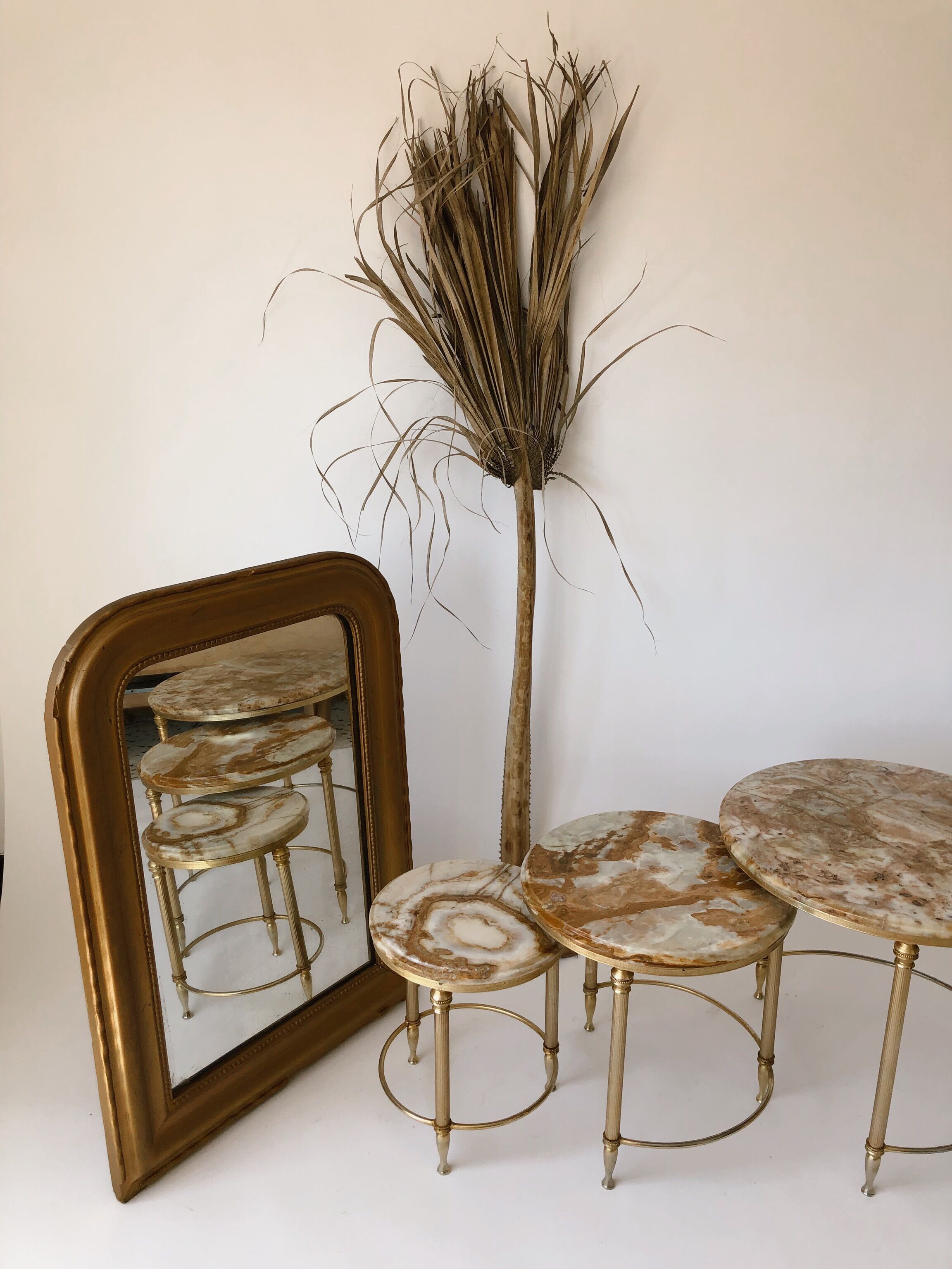 Pull out tables marble and brass