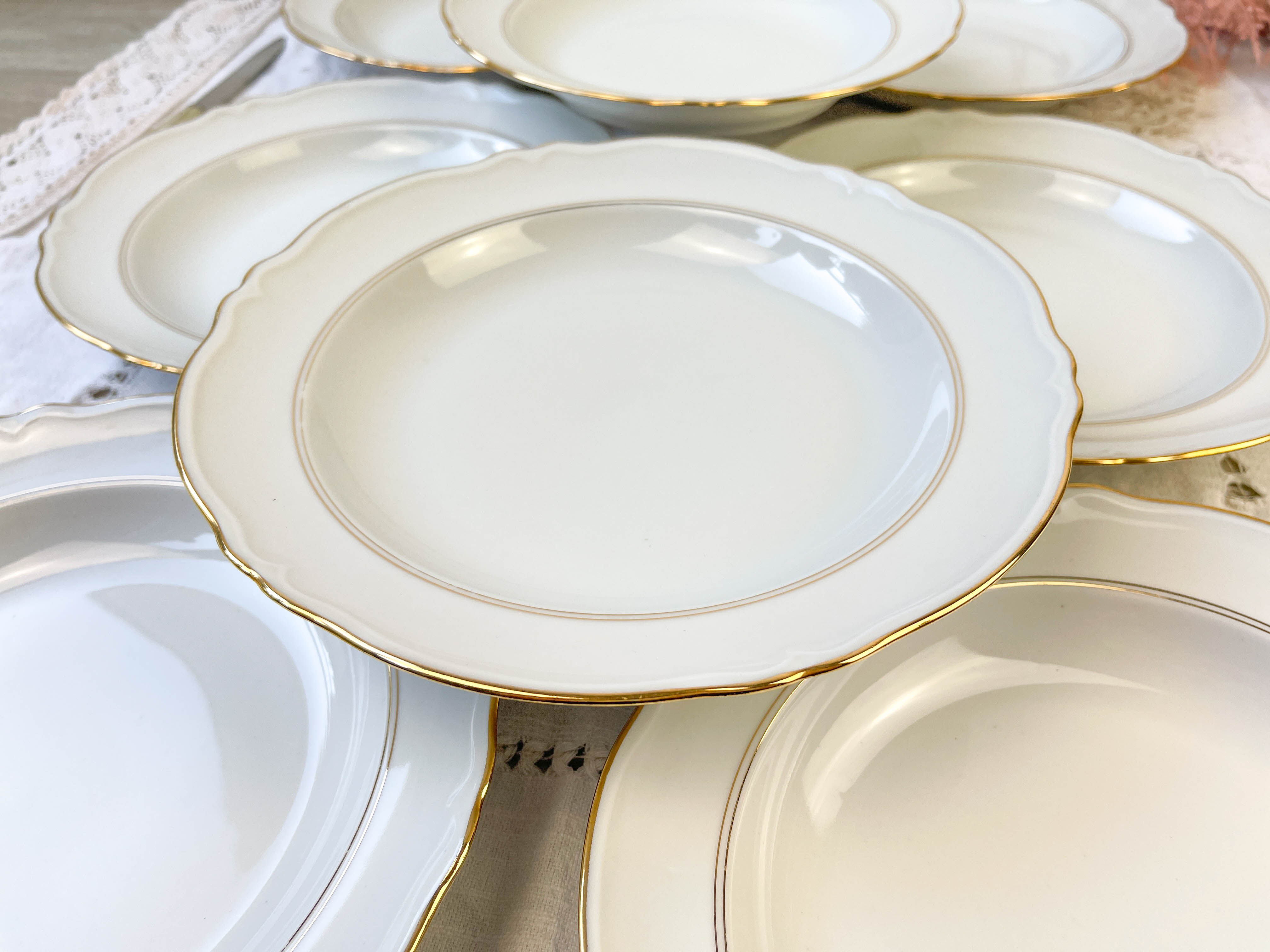 8 assiettes creuses porcelaine blanche doré cenpor limoges