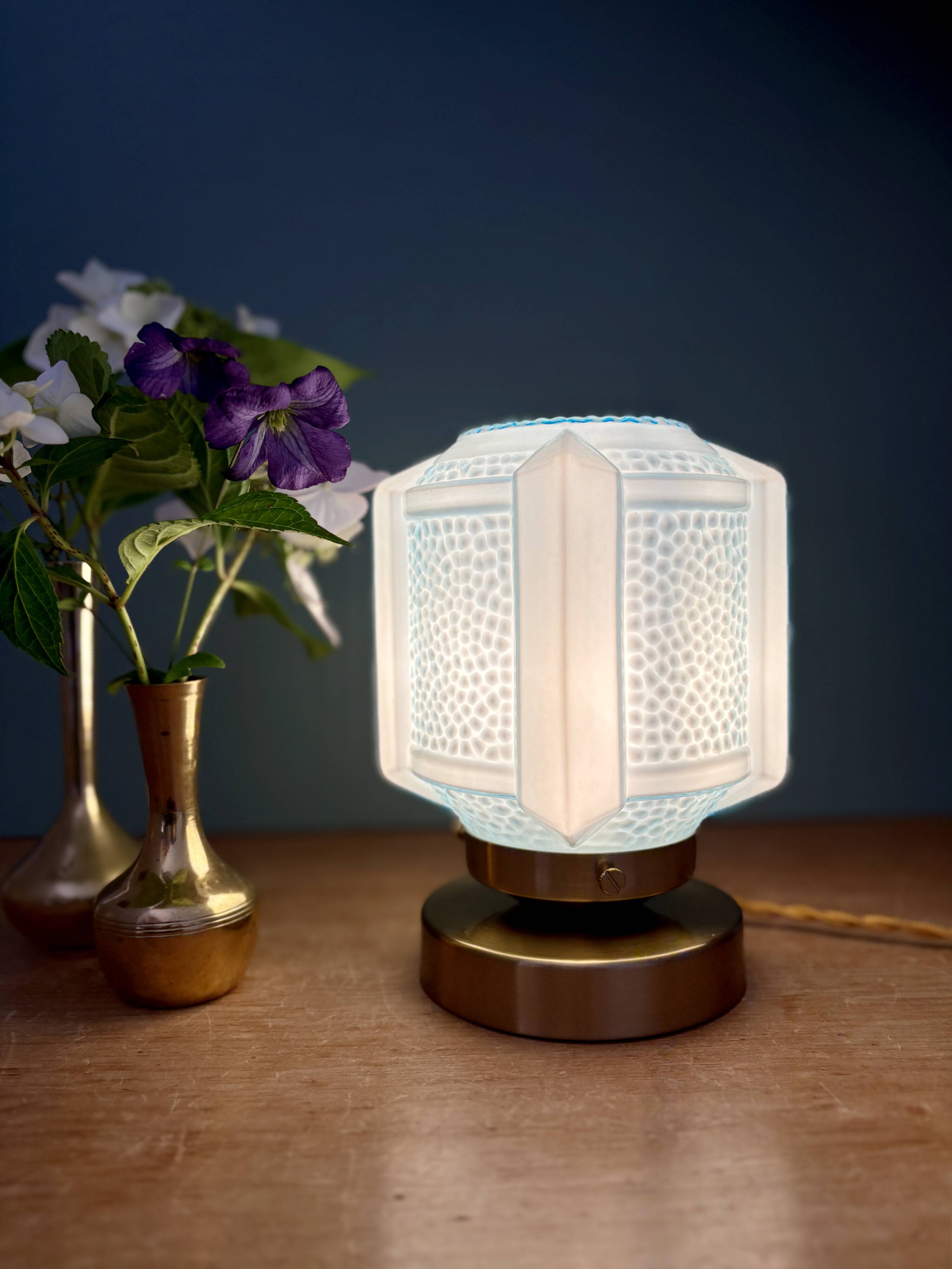 Vintage art deco globe table lamp in blue opaline
