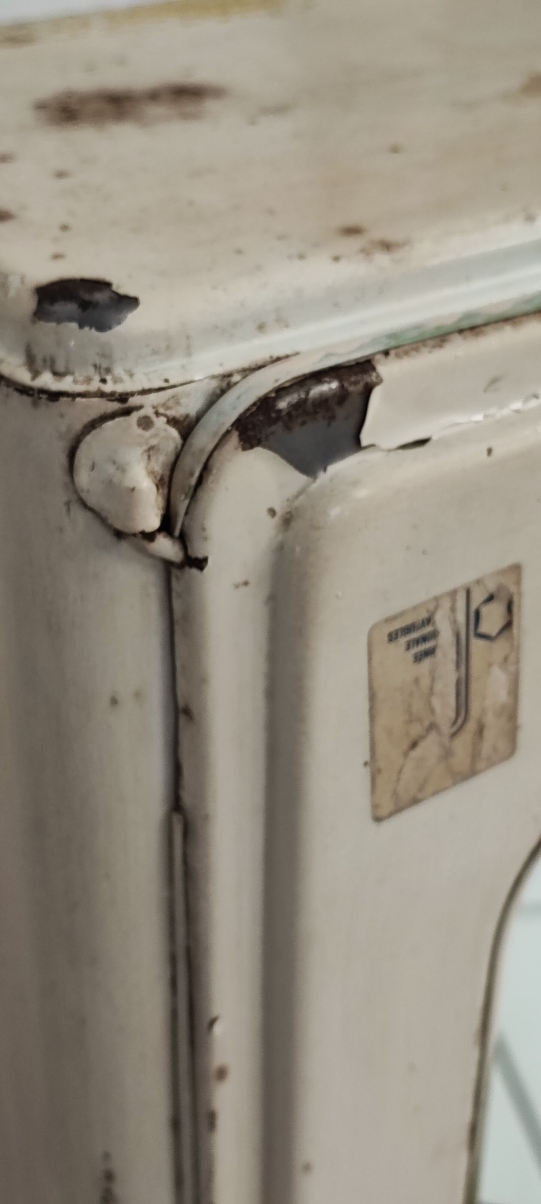 Metal medicine cabinet mirror