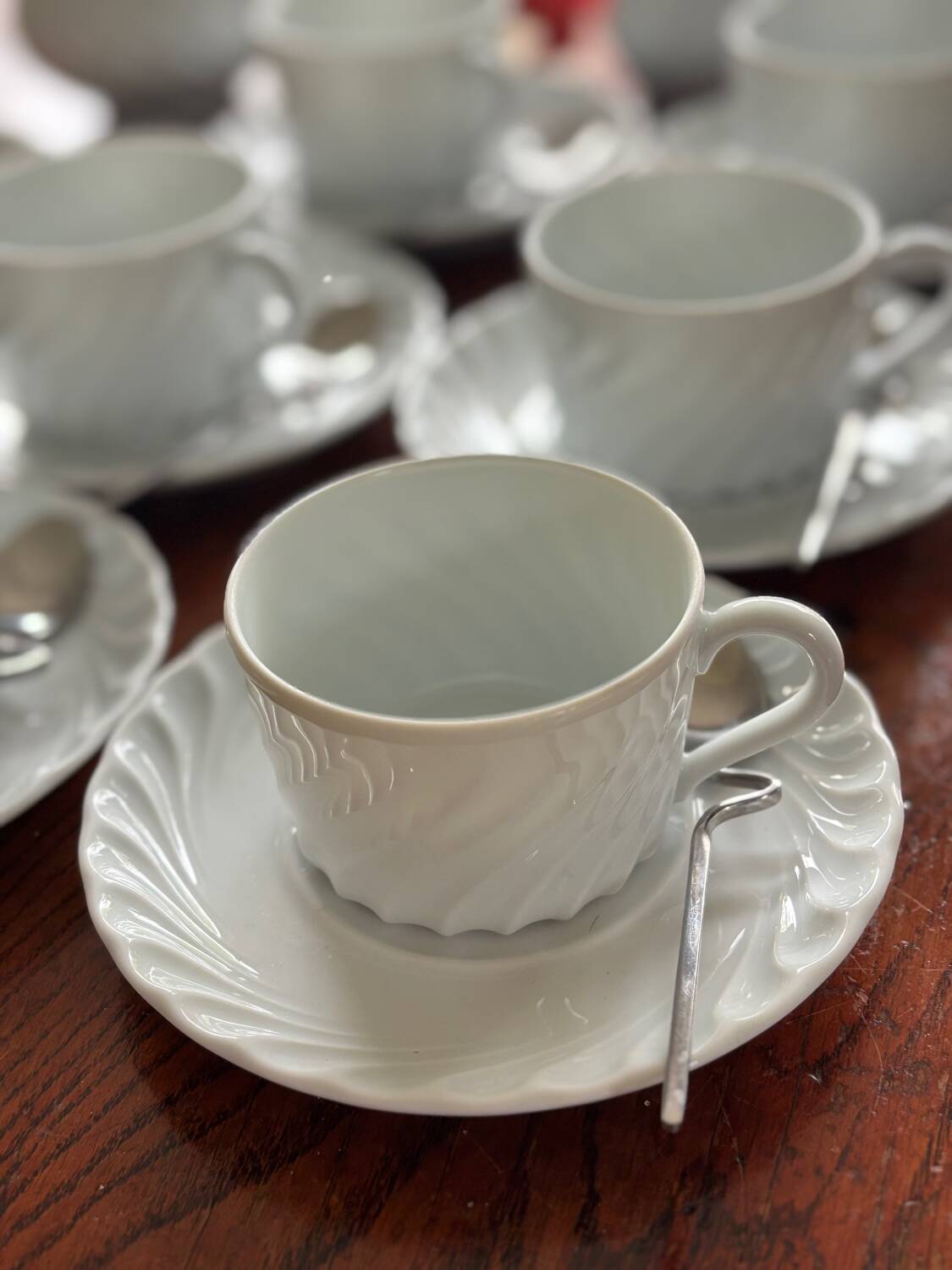 16-piece coffee service Haviland Limoges, excellent condition.