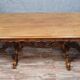Table guéridon époque Napoléon III en noyer vers 1880