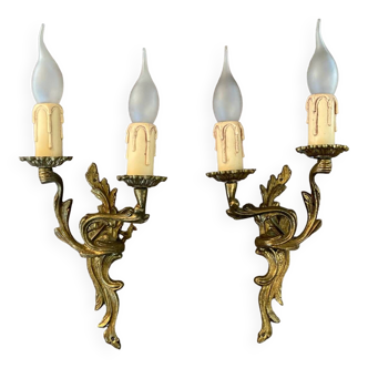 Louis XV wall lights in gilded bronze decorated with acanthus leaves