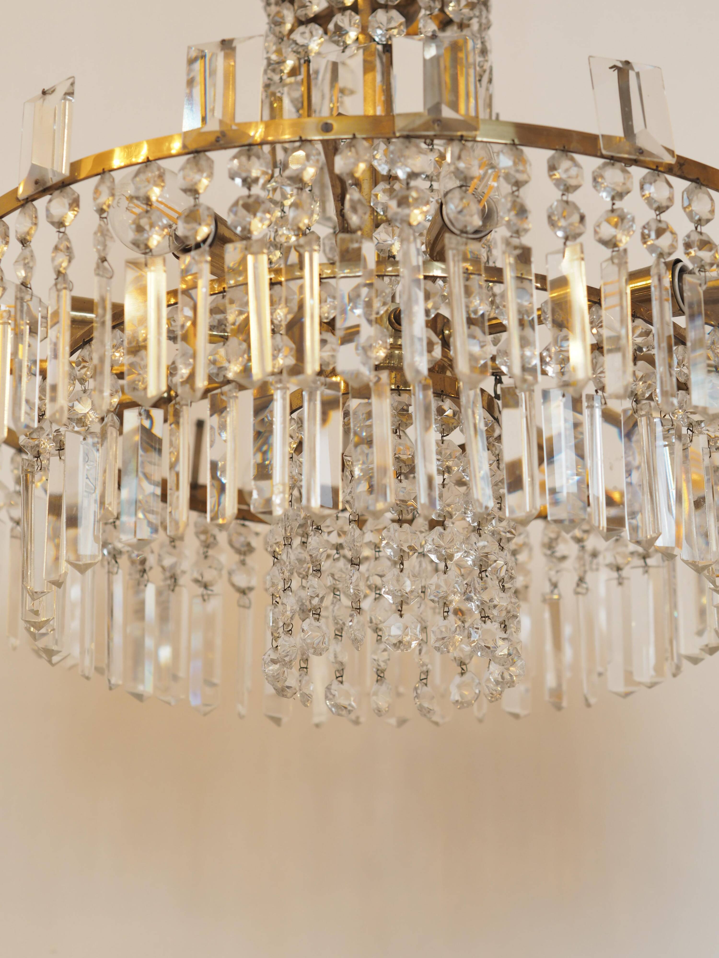 Mid-century crystal chandelier "Model F 518" by Bakalowits & Söhne