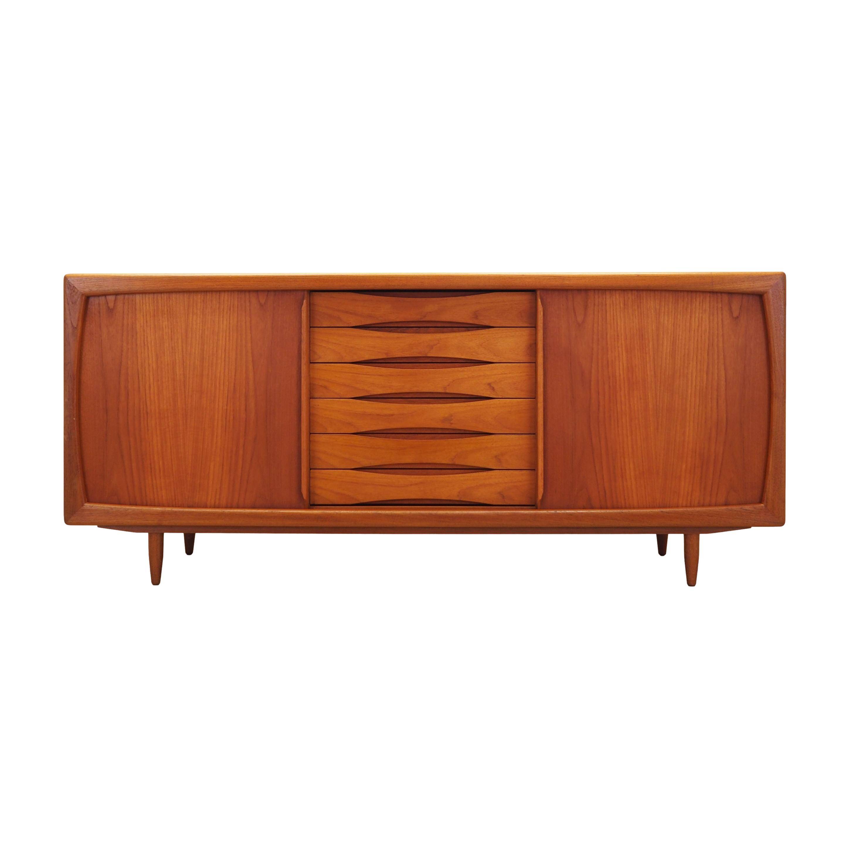 Buffet en teck, design danois, années 1970, fabricant : Dyrlund