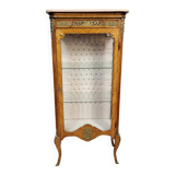 Vitrine de style Louis XV en bois de rose et bronzes dorés