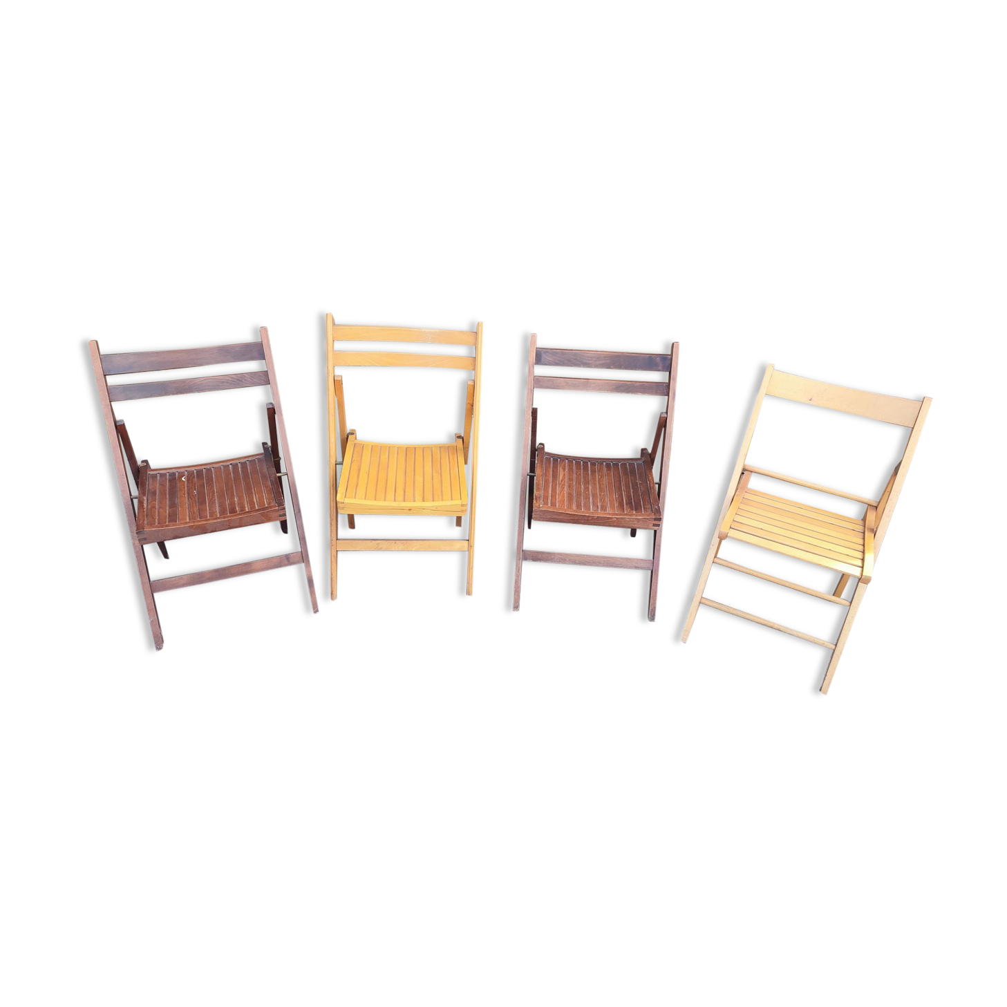 4 folding chairs in vintage teak wood