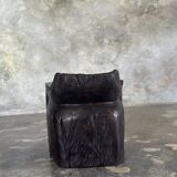 Stool, tabouret or low Japanese-style armchair in brutalist monoxyle radica.