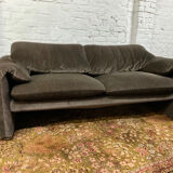 Maralunga sofa by Vico Magistretti