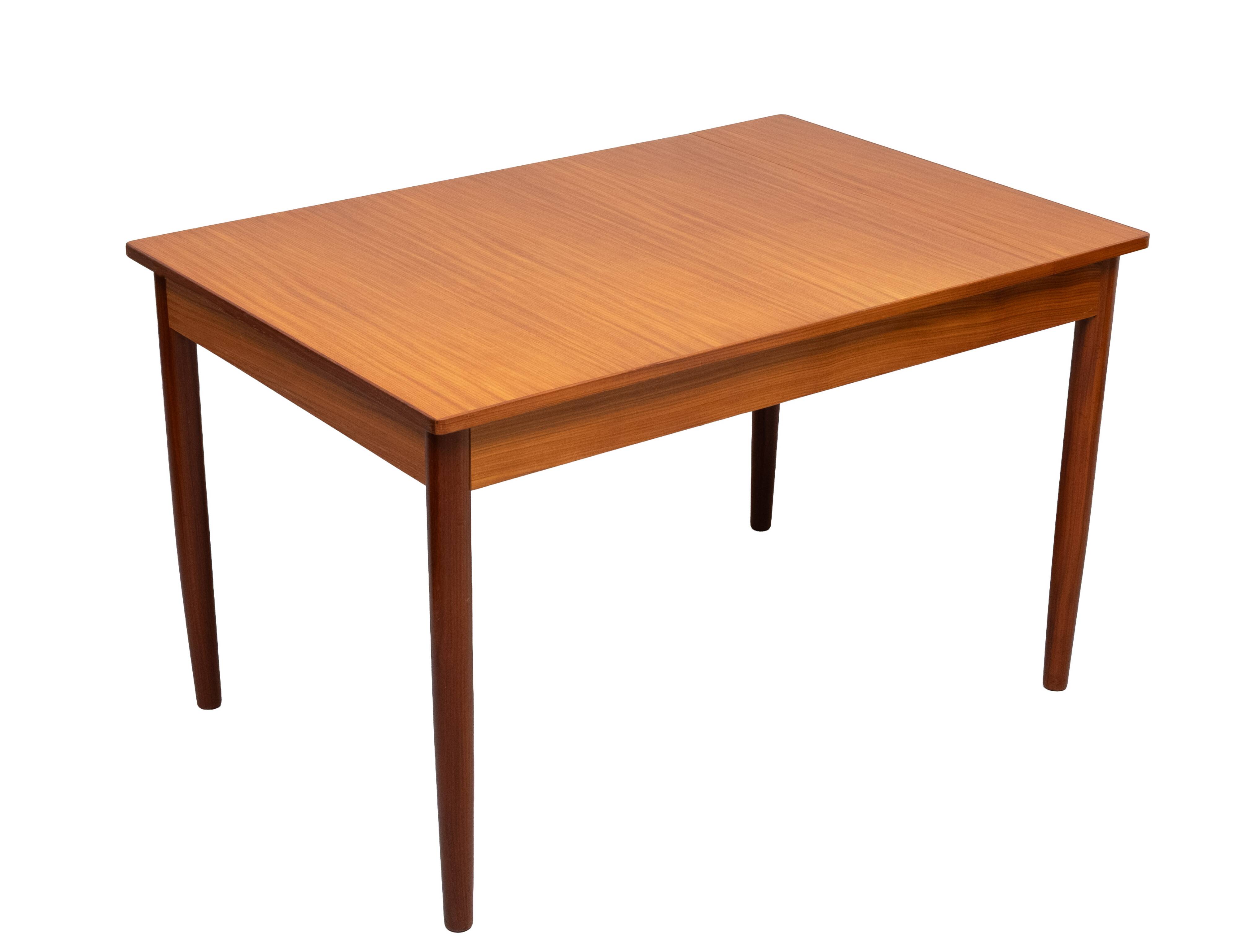 Stunning Pastoe expandable Teak Dining table 1960s
