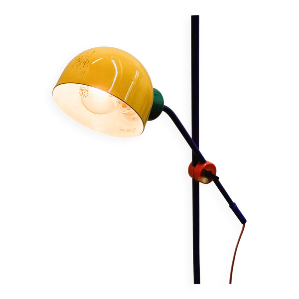 Lampadaire postmoderne en métal multicolore par Veneta Lumi, Italie des années 1980.