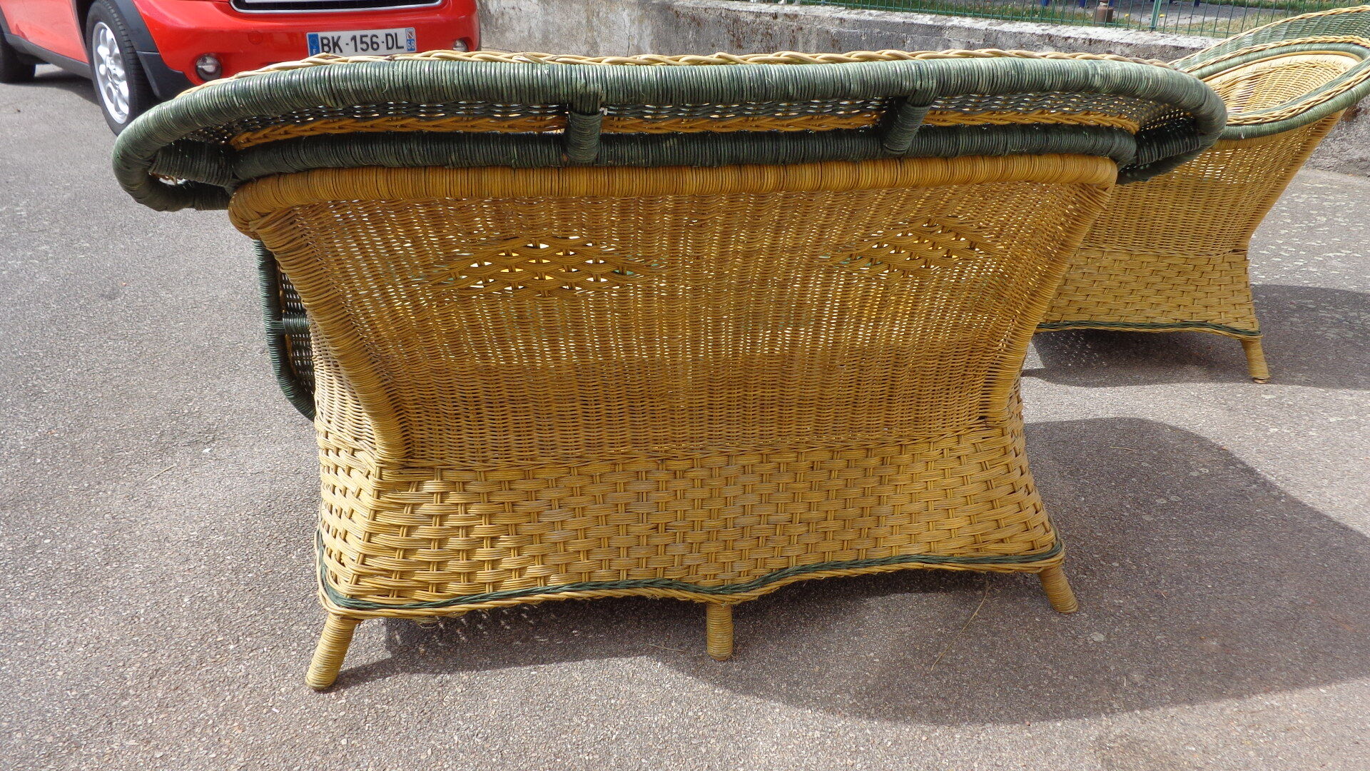 Wicker garden room diamond