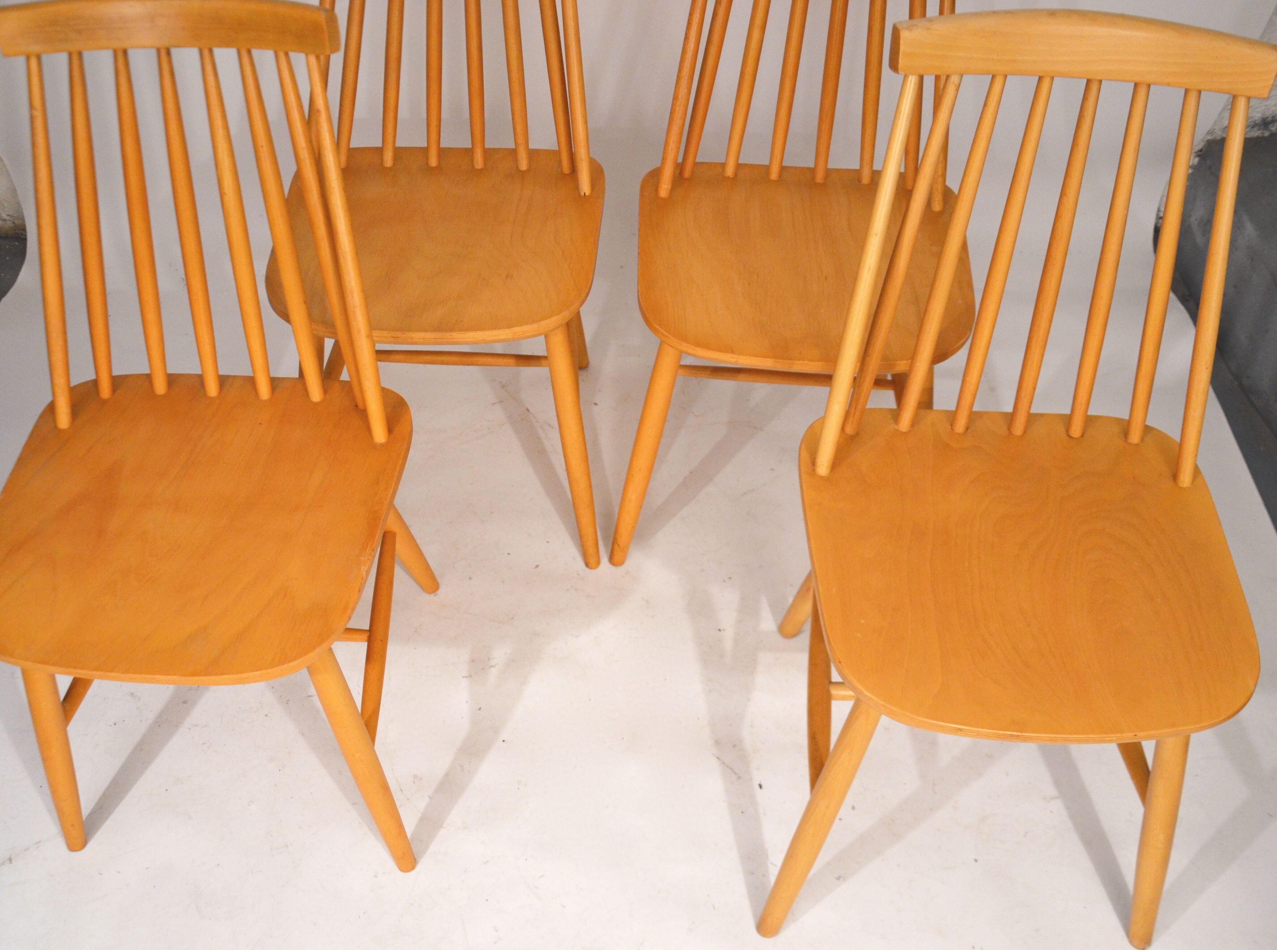 Pair of scandinavian chairs