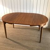 Dining table in Scandinavian teak Hans Olsen