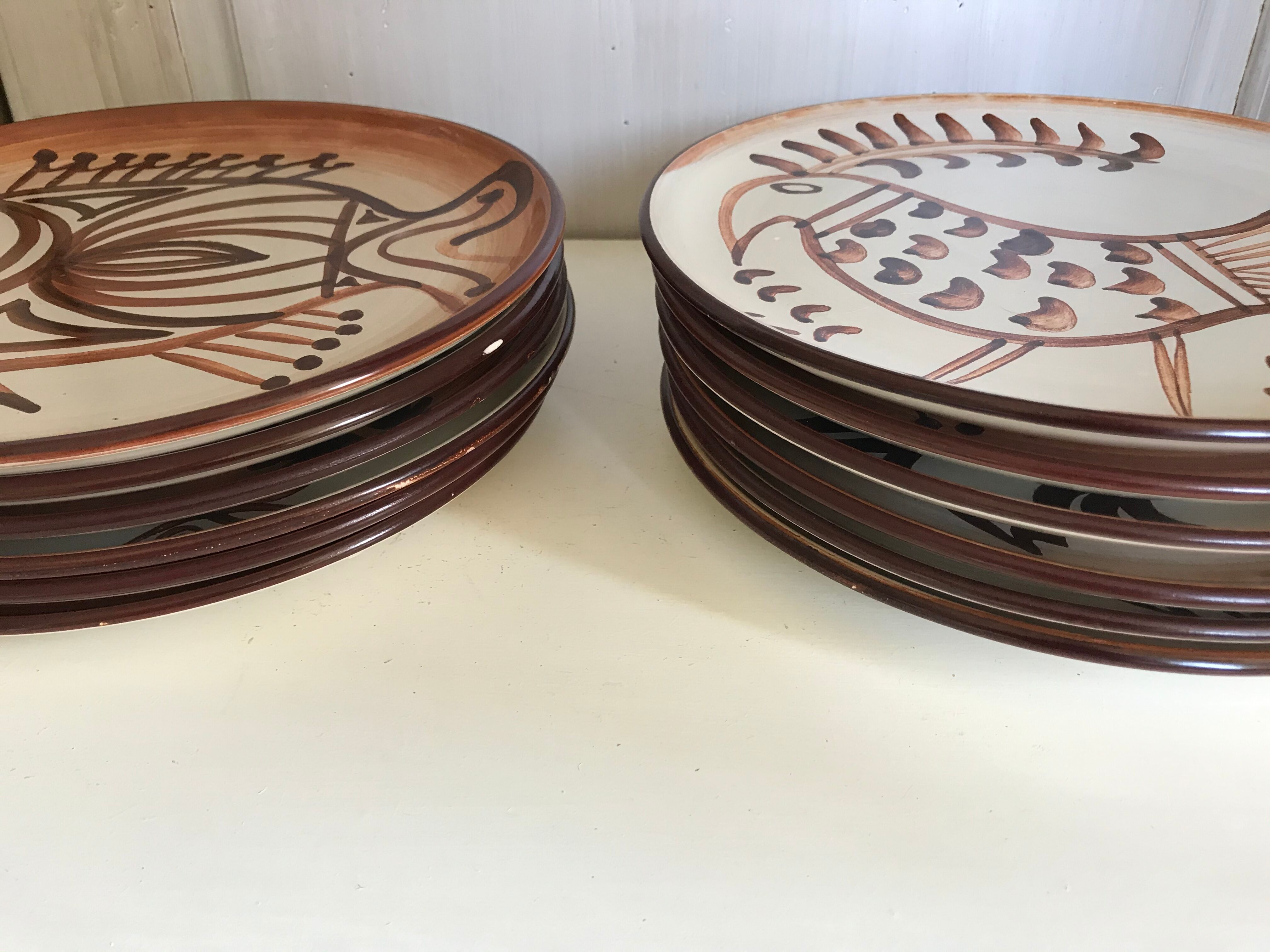 6 assiettes en grès Vallauris vintage