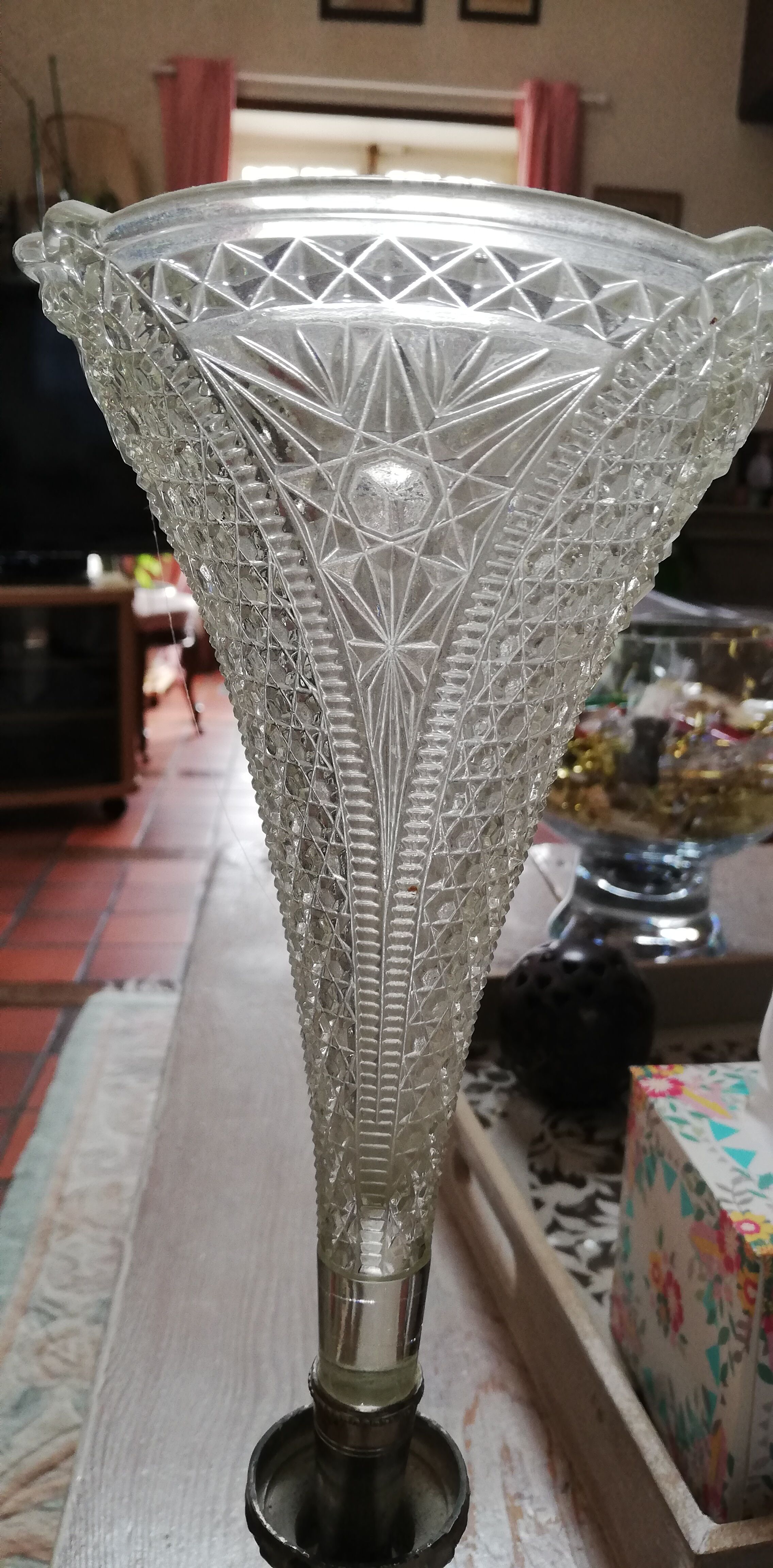 Tulip vase glass and metal