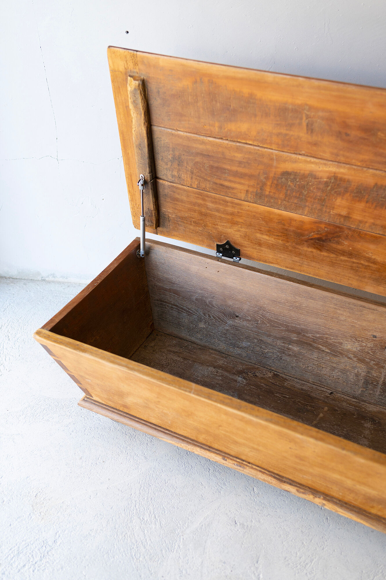 Old coffee table