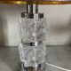 Lampe de table moderniste en verre texturé et chrome Peill & P