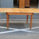 Solid pine stretch table