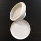 Boite en porcelaine blanche