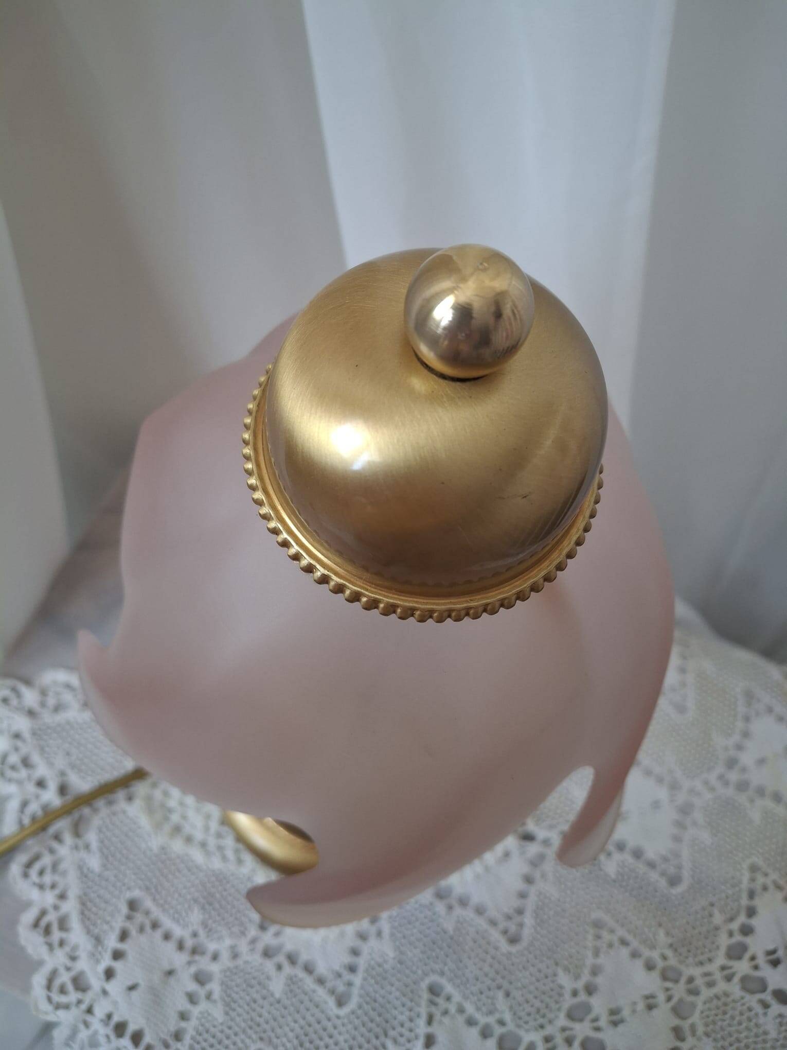 F. Fabbian Italy Pink Frosted Glass Petal Table Lamp, Murano Style, 1980s