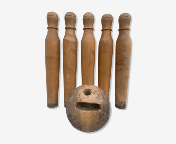 Bowling game of common bowling pins 1900