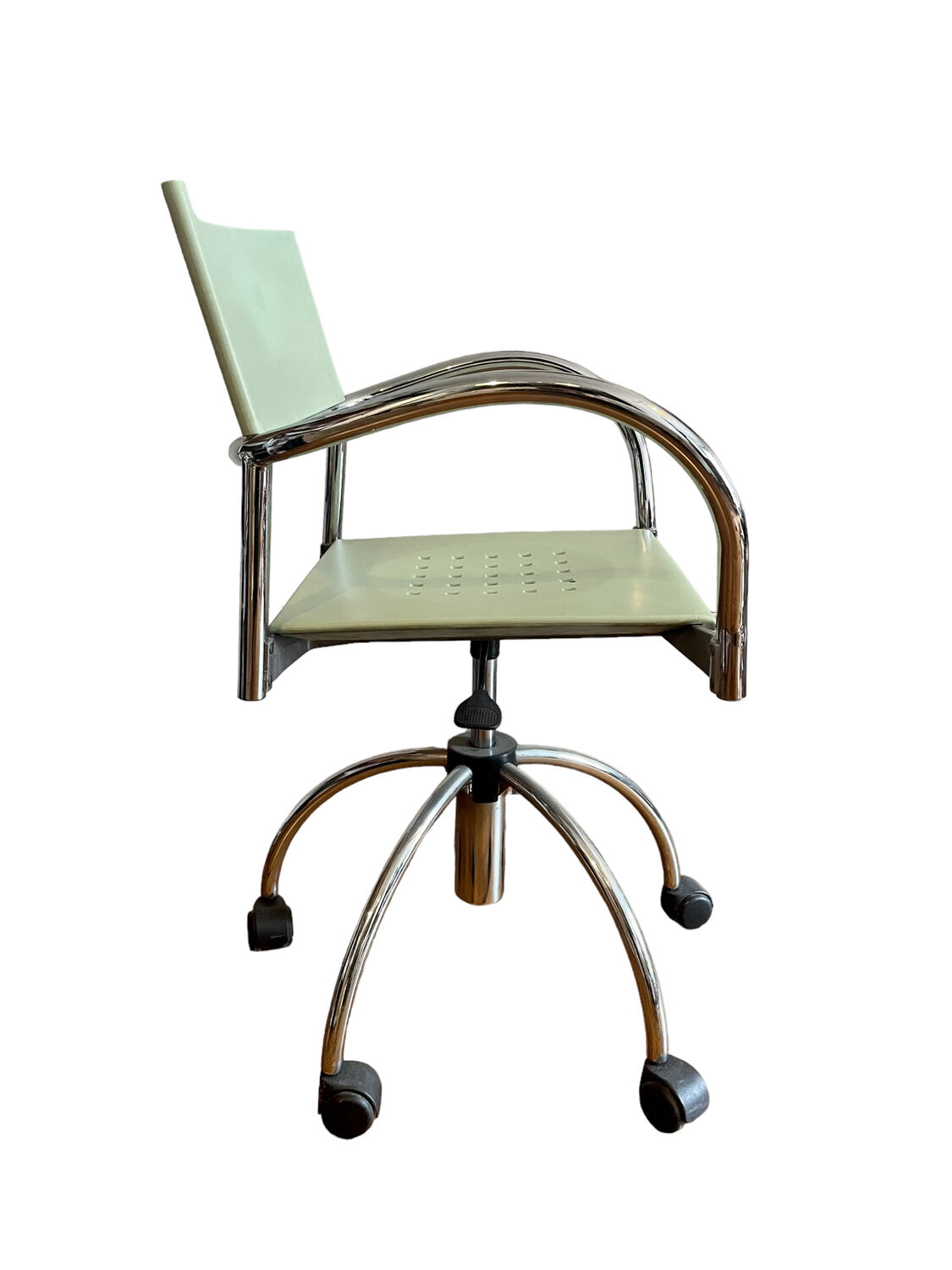 Pair of office chairs published by Segis in the 1980s