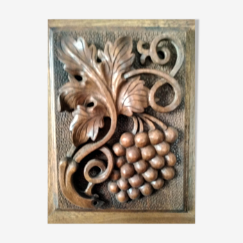 Wooden bas-relief, carved bunch of grapes