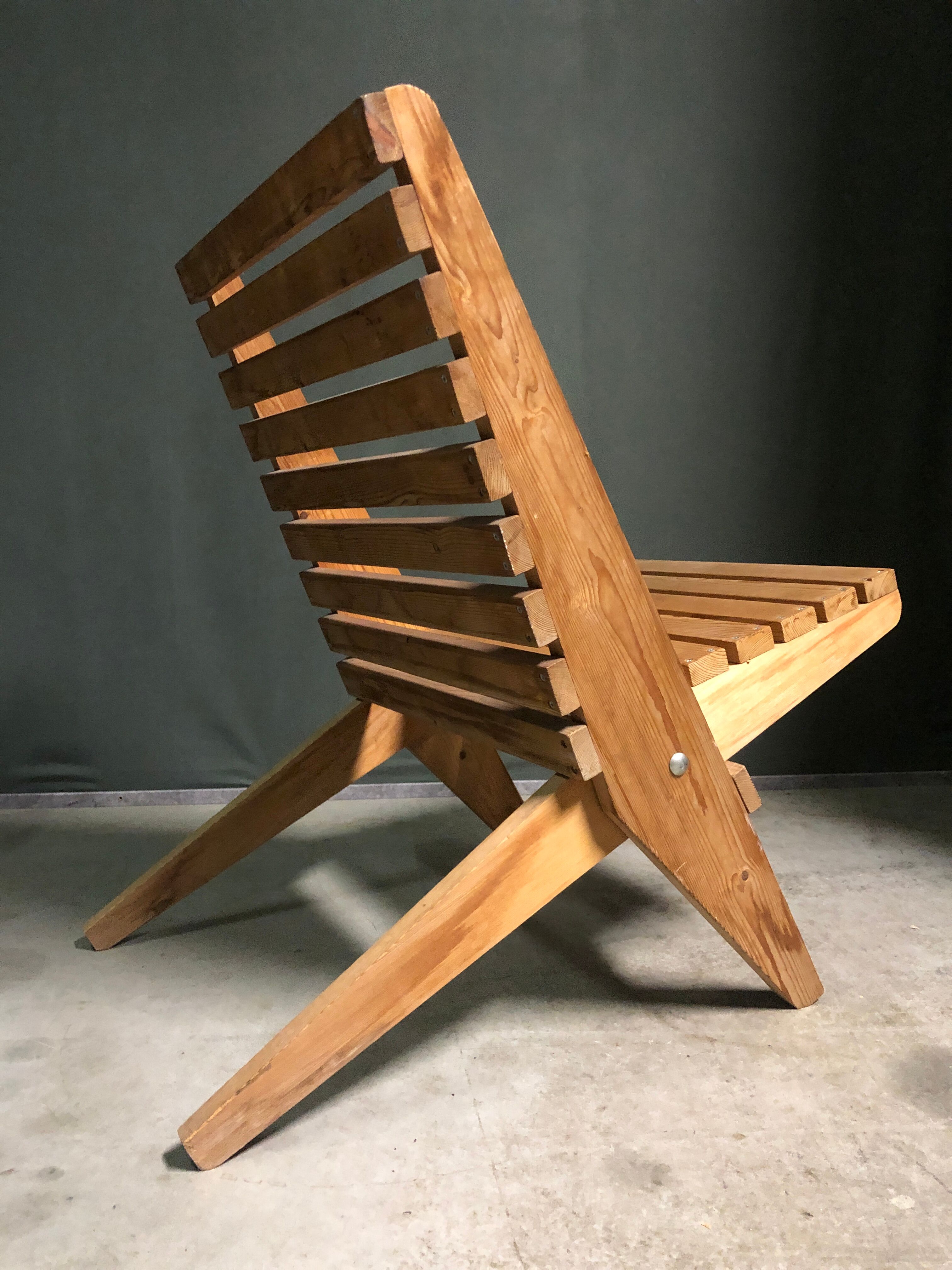 Vintage pine folding scissor chair