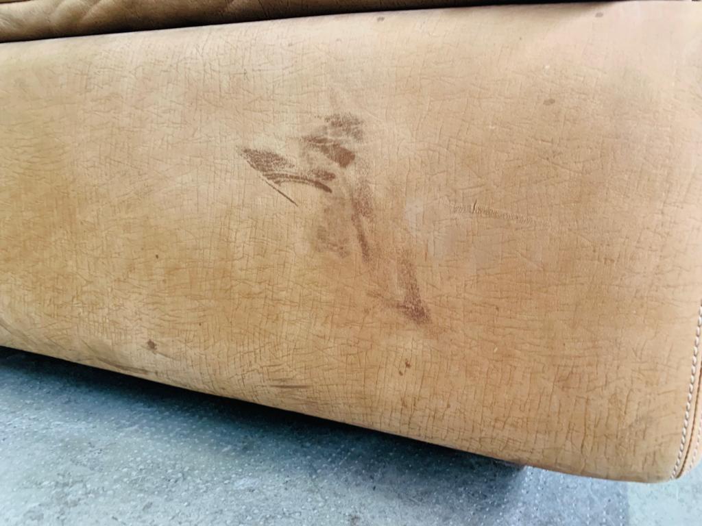 Bogo sofa in leather and suede, by Carlo Bartoli for Rossi di Albizzate