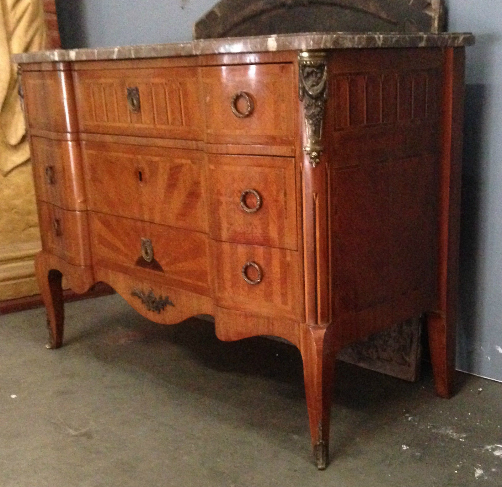 Convenient trigger style transition