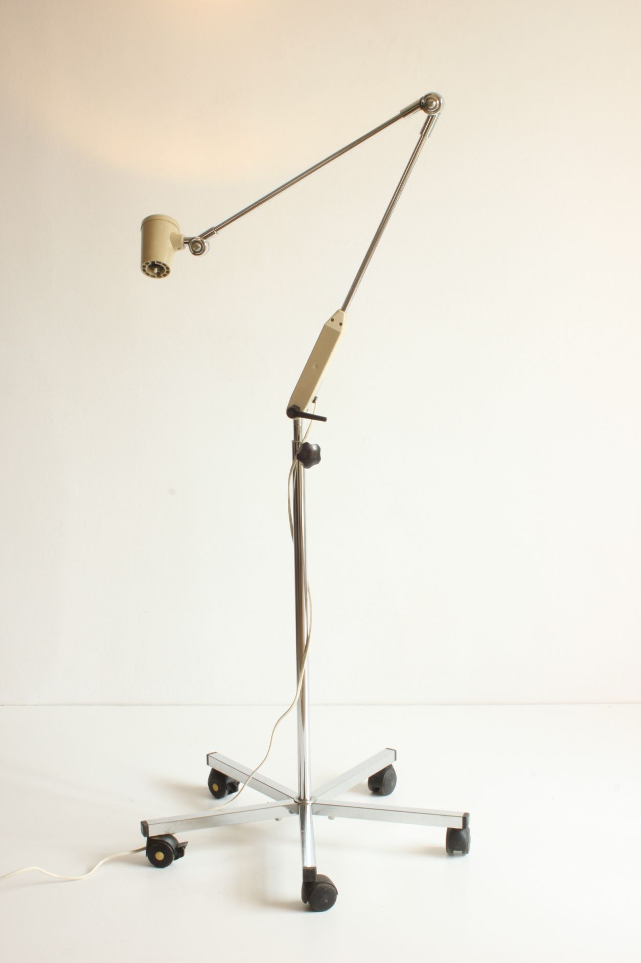 Vintage adjustable chrome medical precision light by Derungs Licht, Switzerland 1980s.