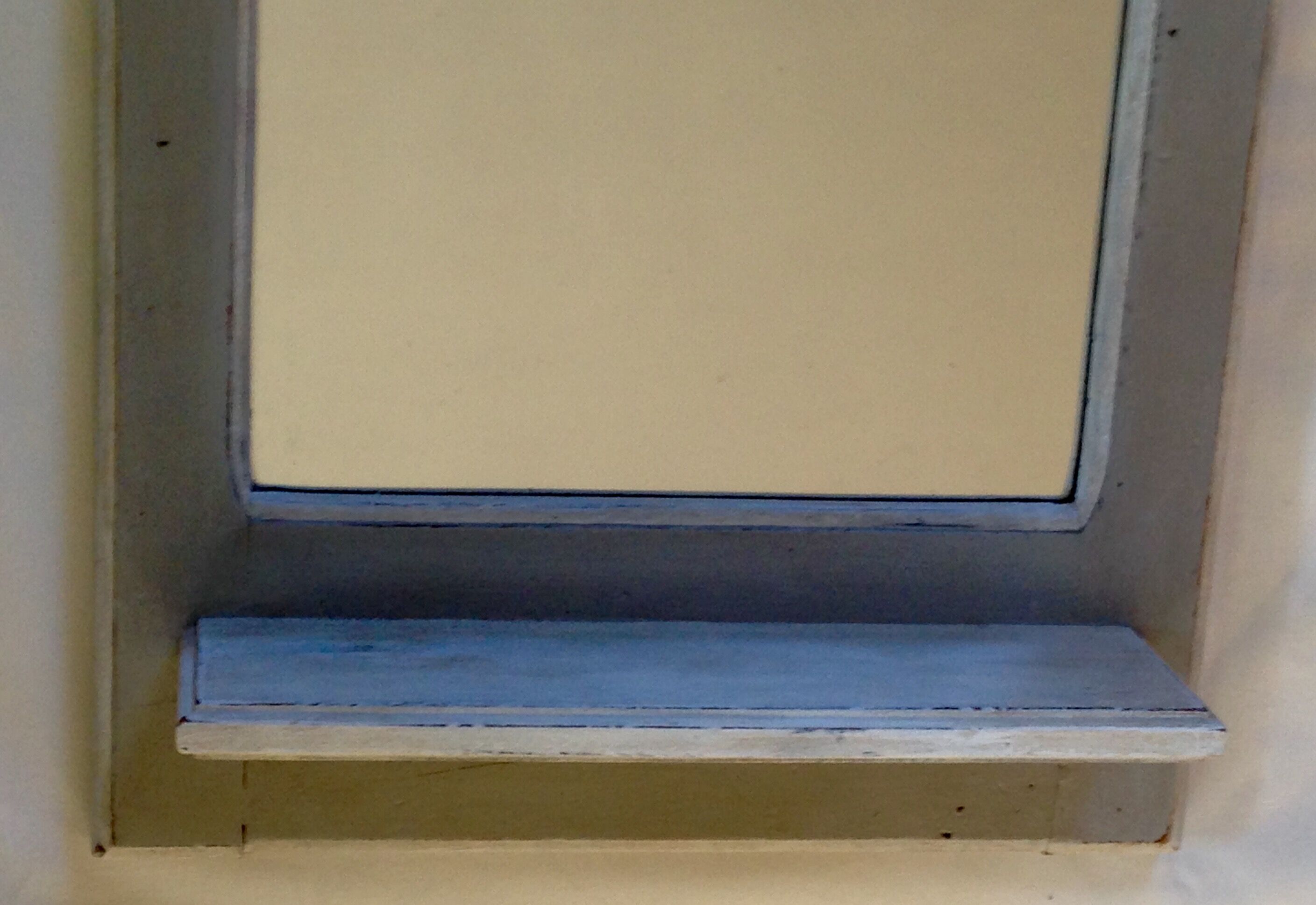 Mirror in wood with Tablet 70X40cm