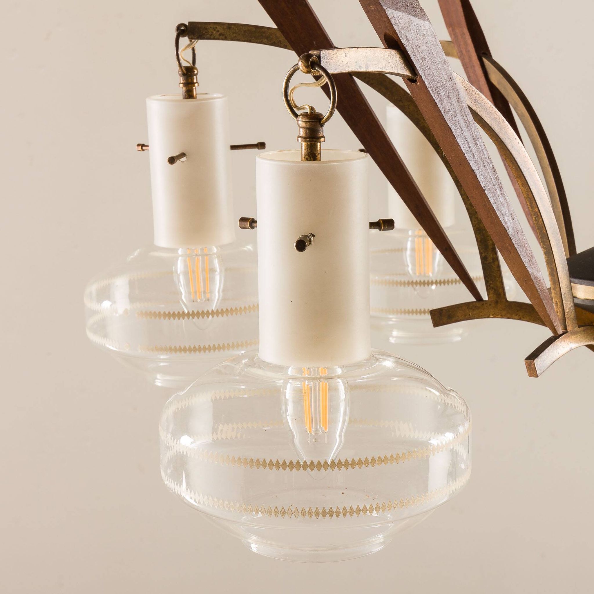 Italian mid-century Murano glass and teak chandelier attributed to Stilnovo, 1960s