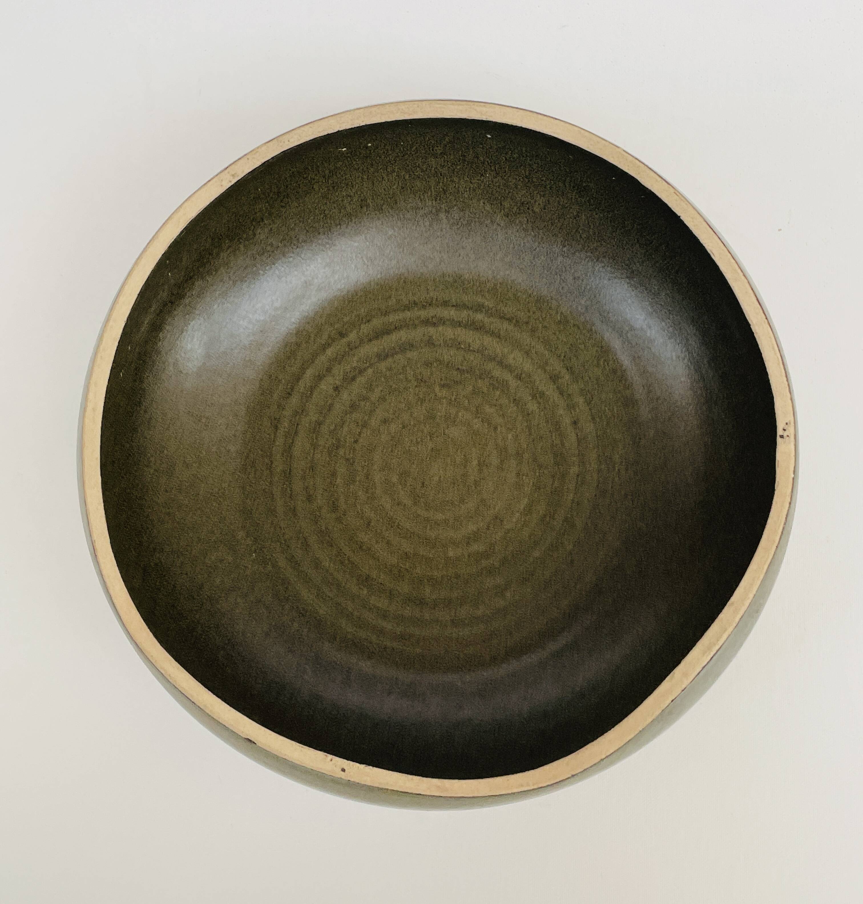 Vintage stoneware salad bowl – organic centrepiece – 1970s