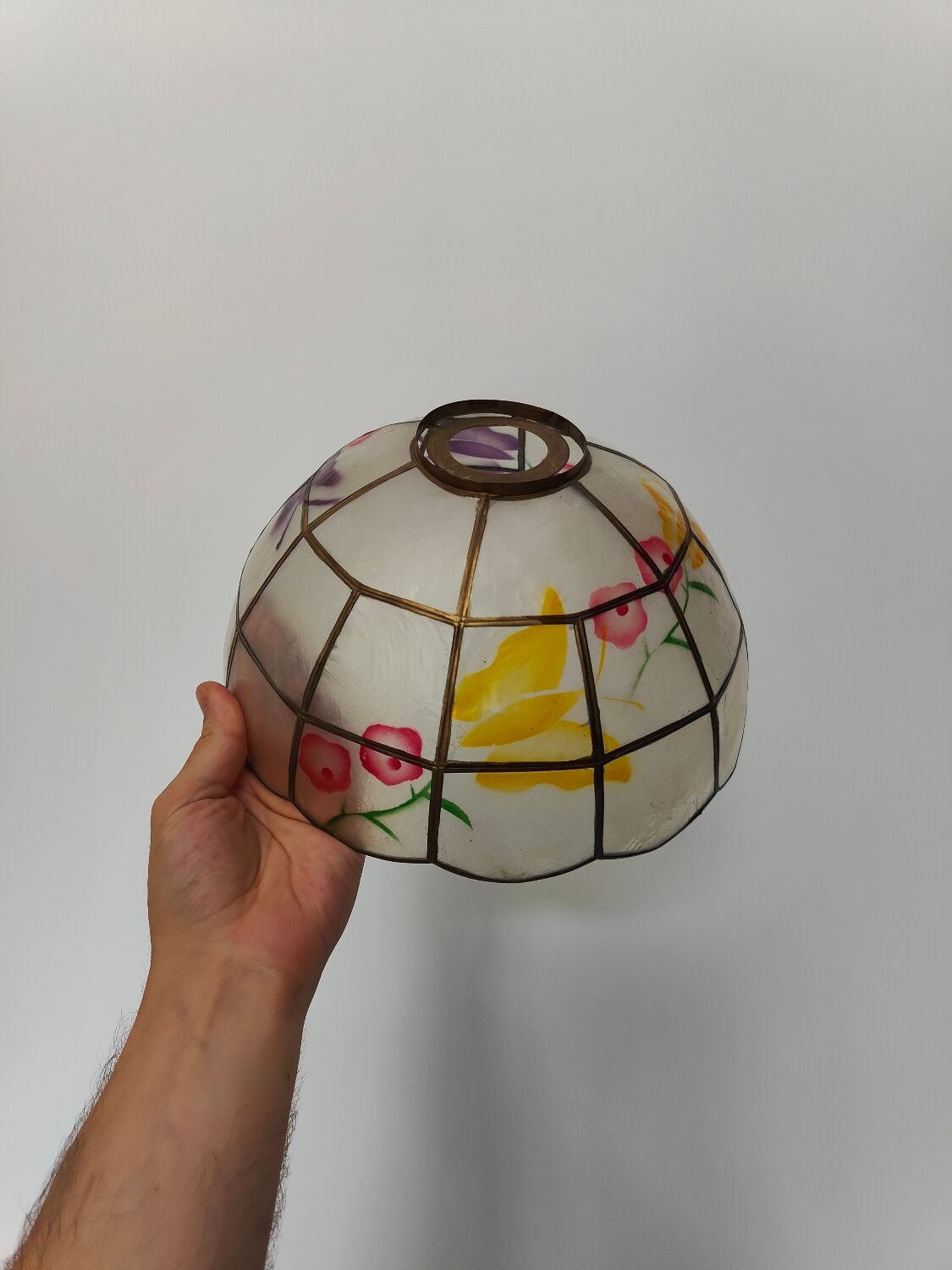 Mother-of-pearl lampshade