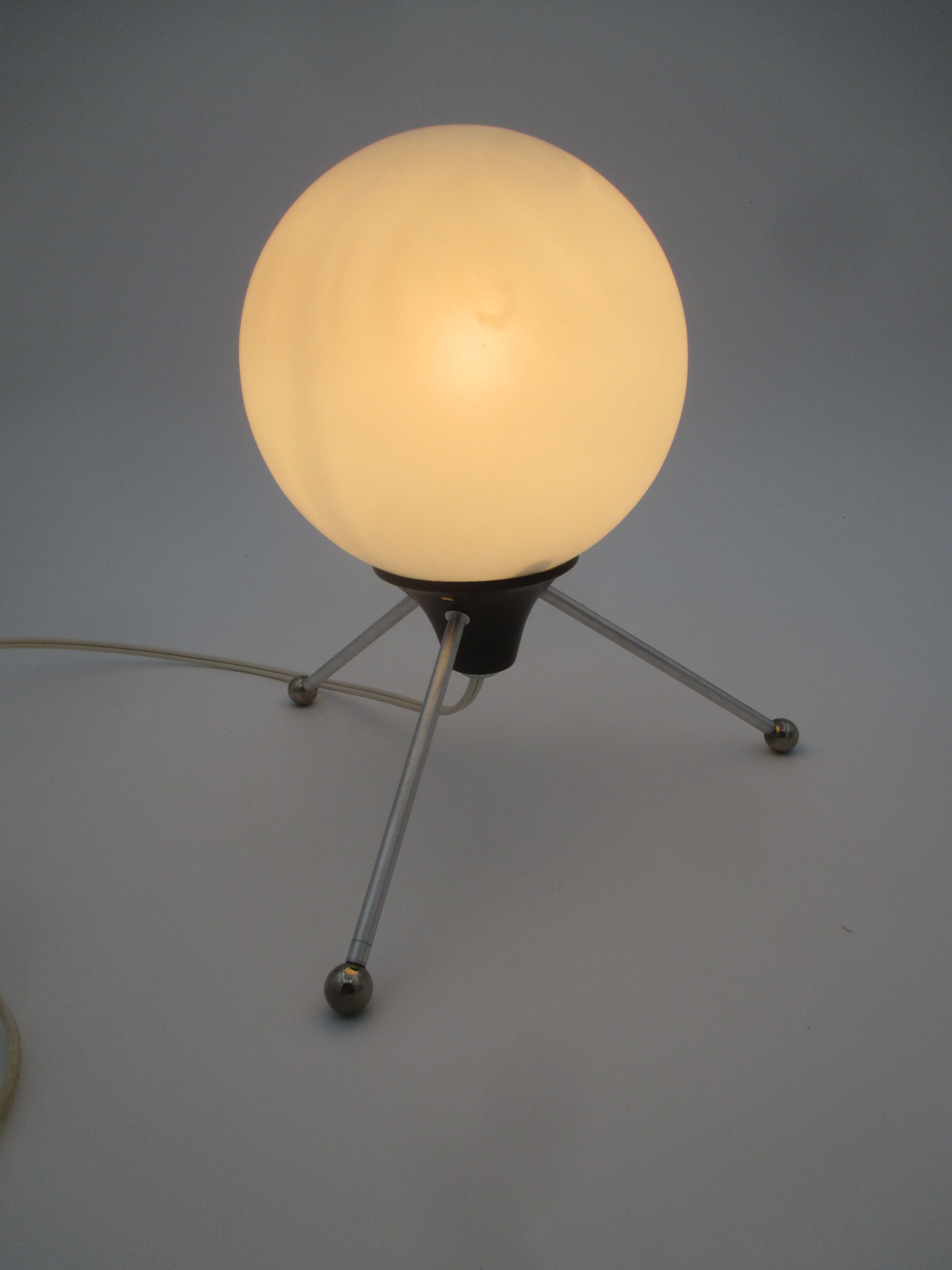 Vintage metal and opaline tripod lamp