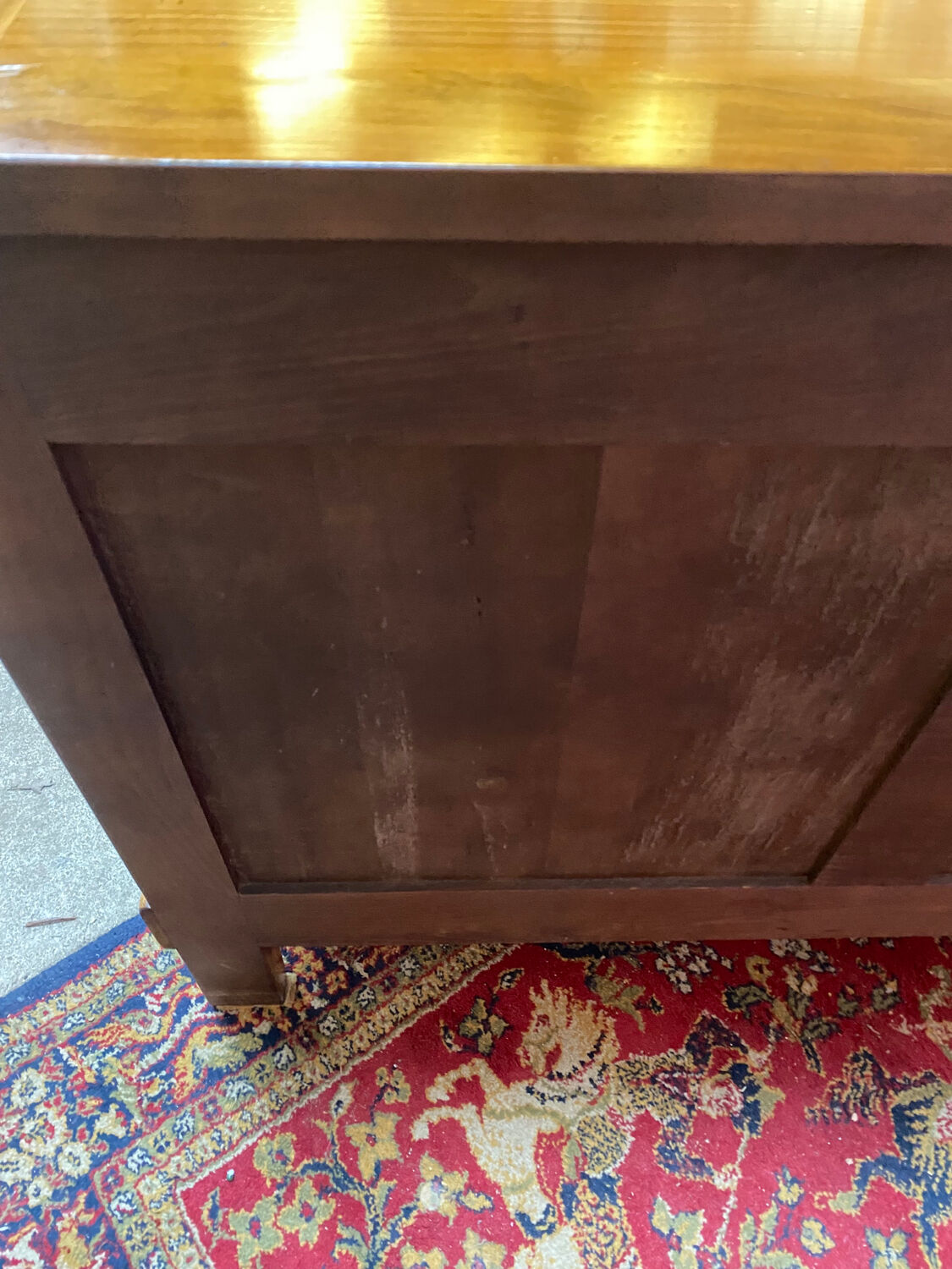 Commode en massif style Louis XVI, 3 tiroirs