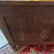 Commode en massif style Louis XVI, 3 tiroirs