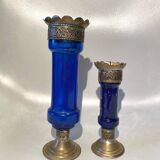 Paire de bougeoirs orientaux en verre bleu cobalt