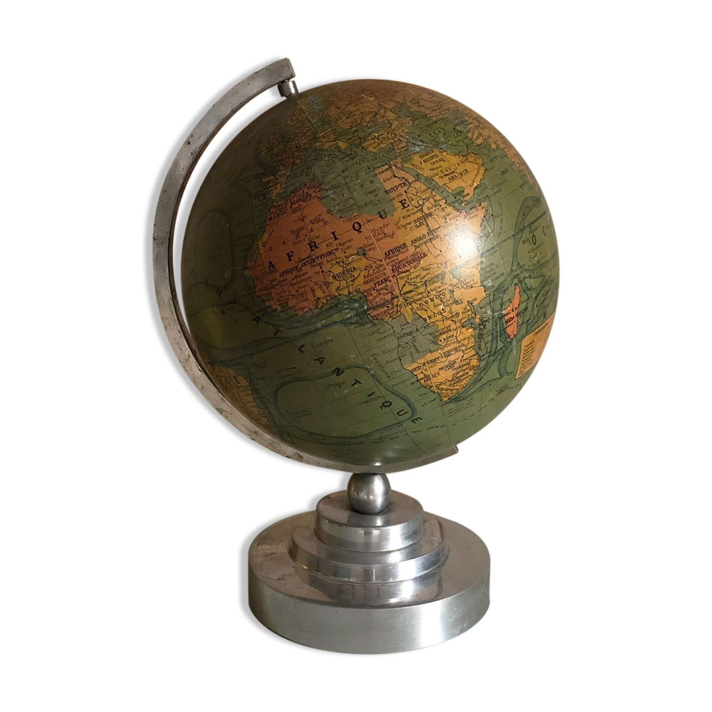 Globe lamp stamped