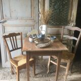 Farmhouse table