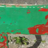 Ancien banc d' école patine vert rouge