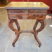 Mahogany burr hairdresser, Restoration period, around 1820.