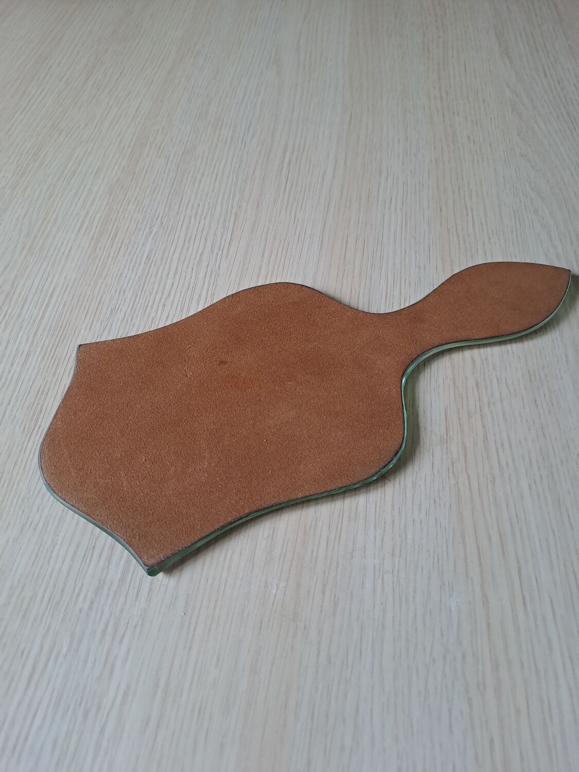 Beveled hand mirror